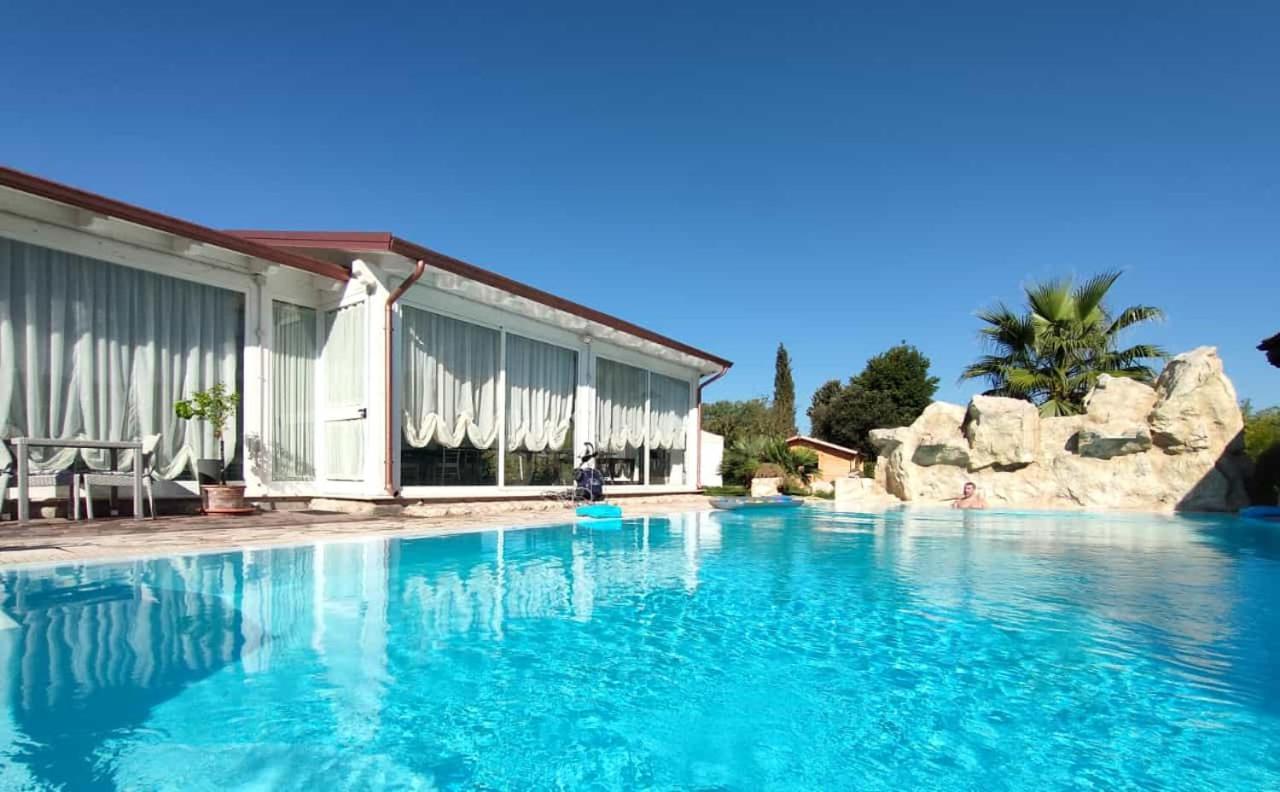 Residenza Nosy Be Villa Palombara Sabina Exterior foto