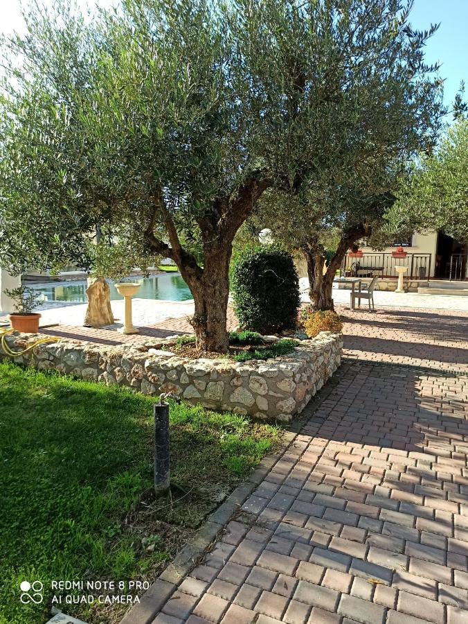 Residenza Nosy Be Villa Palombara Sabina Exterior foto